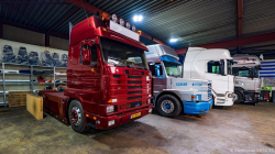 20251019-Tom-Holding-00299